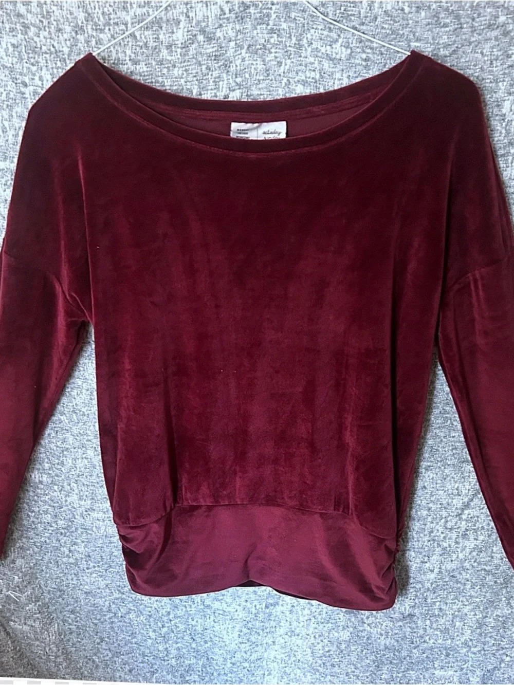 Anthropologie Women’s Saturday Sunday Burgundy Velour Top. Small